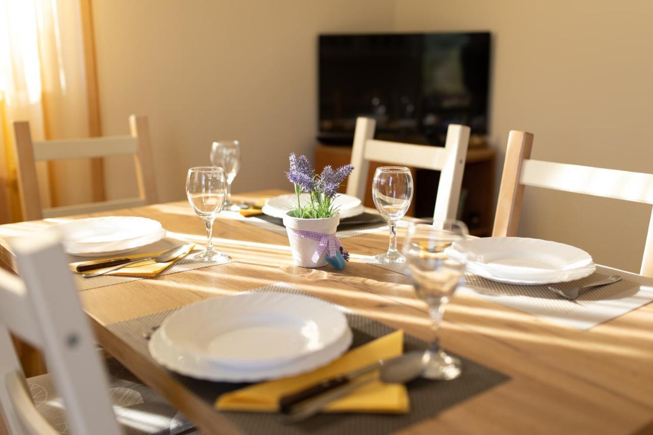 Apartman Doris Milohnici ภายนอก รูปภาพ