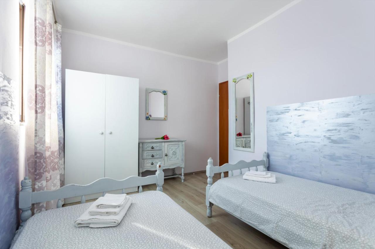 Apartman Doris Milohnici ภายนอก รูปภาพ