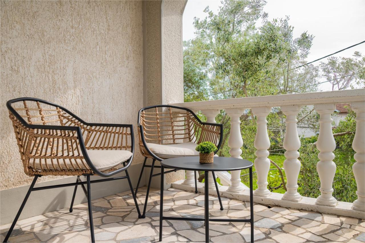 Apartman Doris Milohnici ภายนอก รูปภาพ