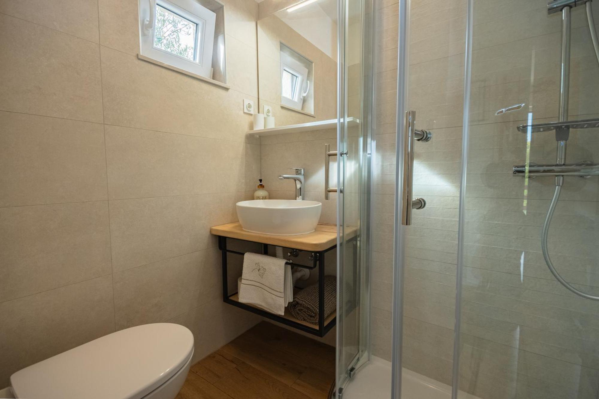 Apartman Doris Milohnici ภายนอก รูปภาพ